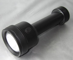 固態(tài)免維護(hù)強(qiáng)光電筒